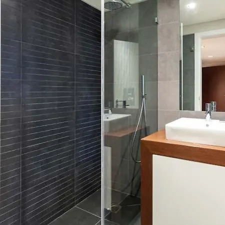 Sleeps 10 With Pool Air Con And Wifi ヴィラ