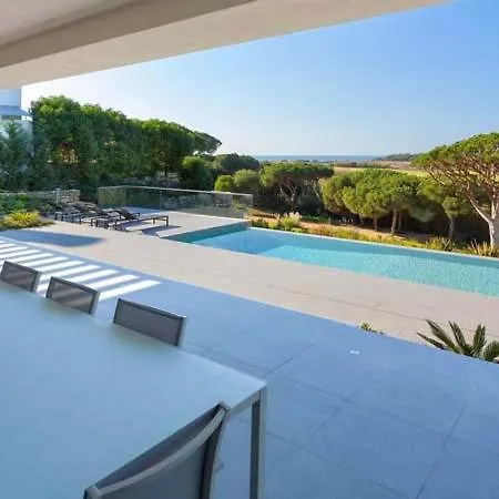 Sleeps 10 With Pool Air Con And Wifi *