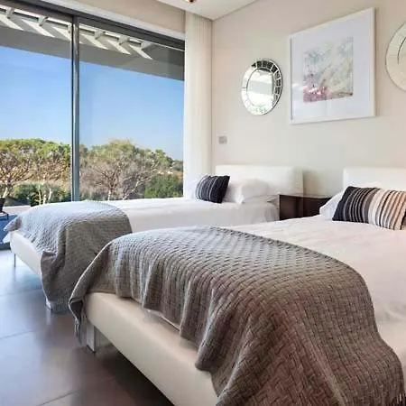 Sleeps 10 With Pool Air Con And Wifi ヴィラ ヴァーレ・ド・ローボ