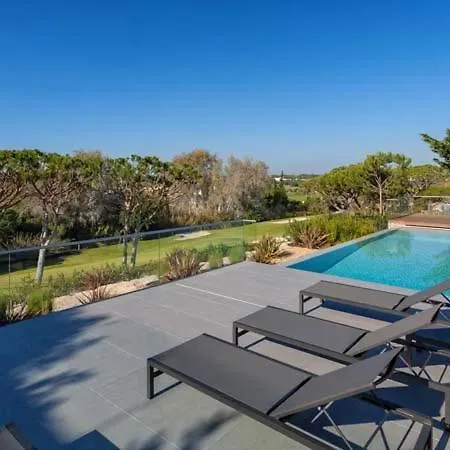 Sleeps 10 With Pool Air Con And Wifi וילה *