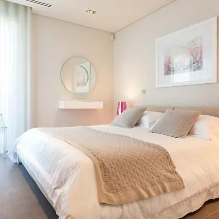 Villa Sleeps 10 With Pool Air Con And Wifi